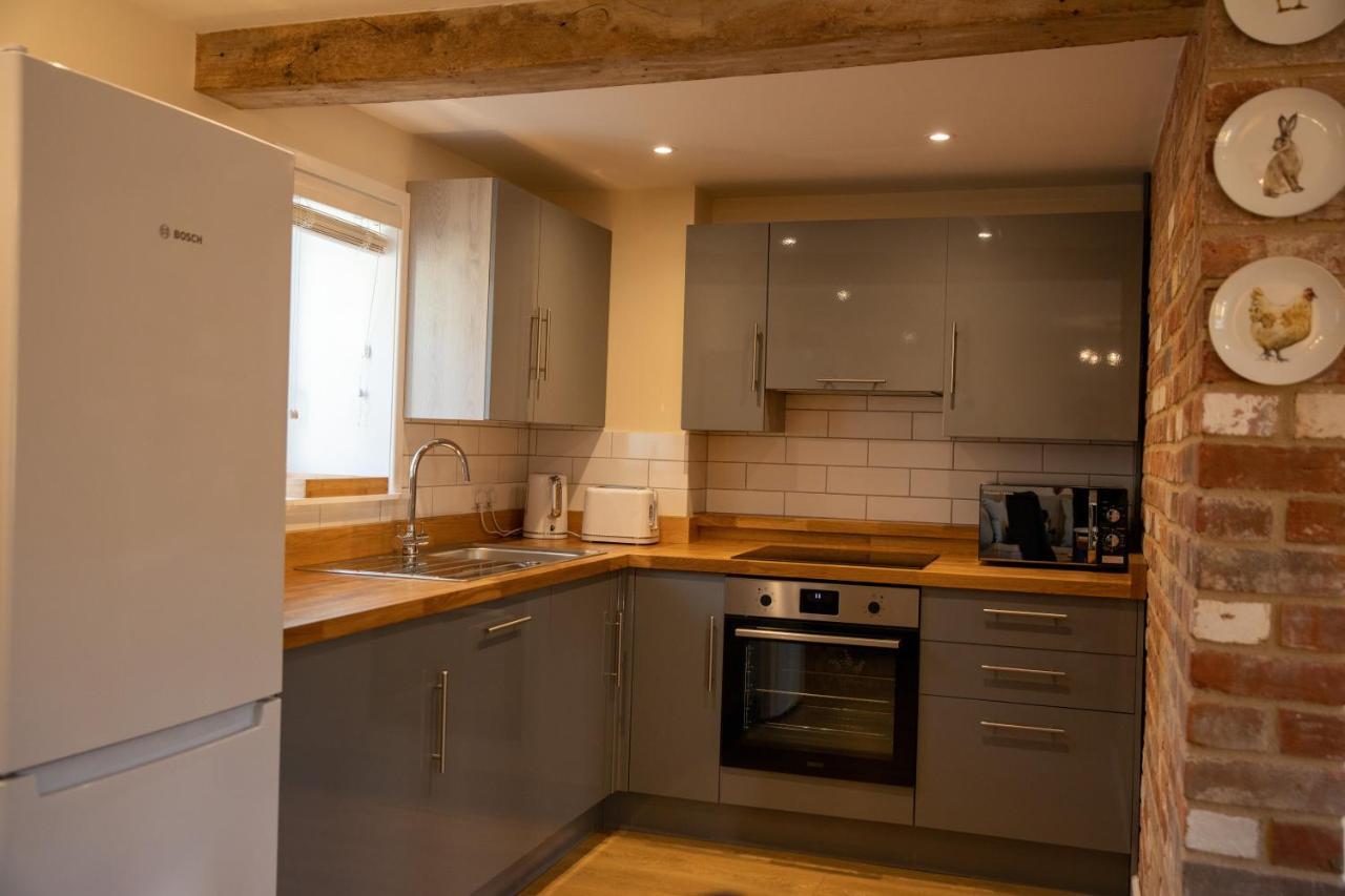 Villa Rollestone Coach House Shrewton Exterior foto