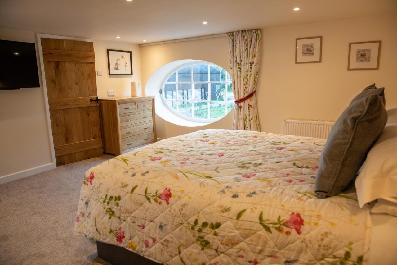 Villa Rollestone Coach House Shrewton Exterior foto